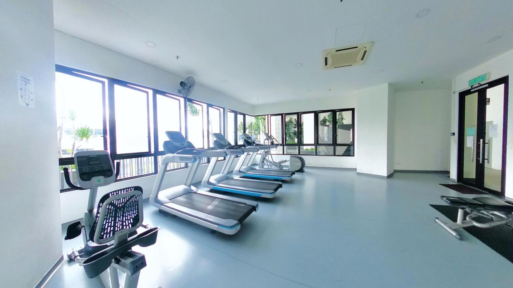 9Pax 2R2B Family Suite, I-City, I-Suite, Hyde, Beside Theme Park, Wifi 50-55" Smart Tv Shah Alam Exterior photo